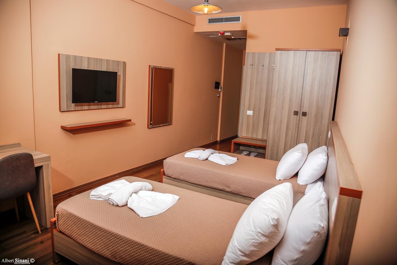 Arc Hotel Tirana Yzberishti Exteriér fotografie
